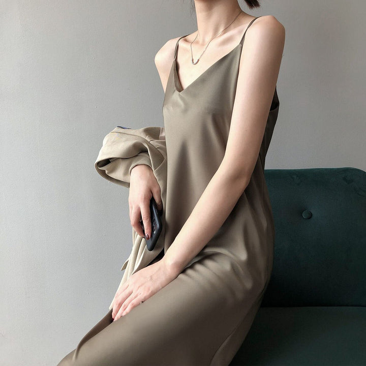 Heike - Satin-Midikleid