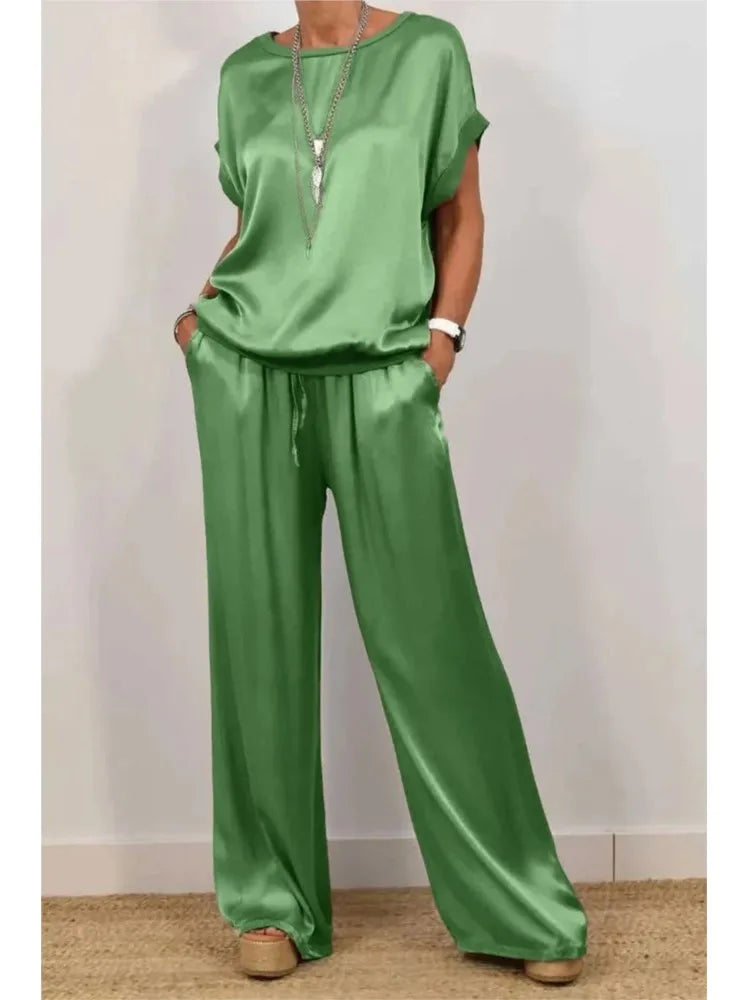 Svea - Satin-Set mit weiter Hose