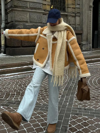 Amelie - Kurze Lammfelljacke