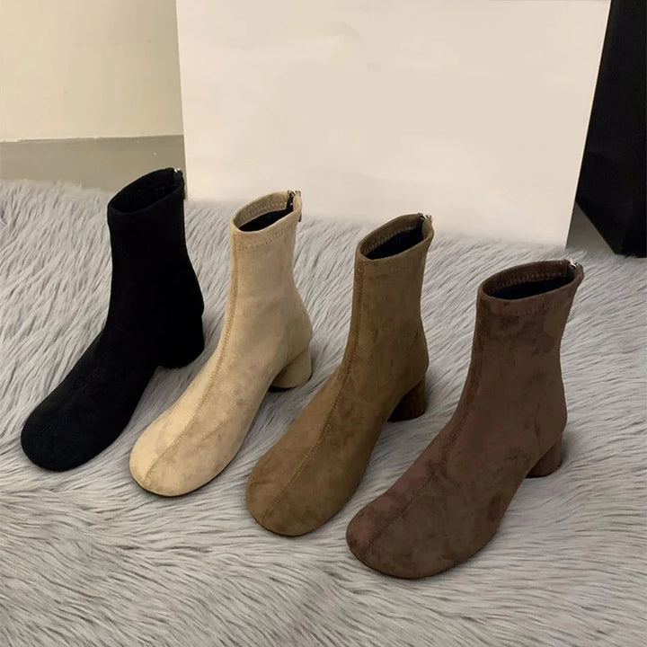 Leila - Stiefeletten in Wildlederoptik