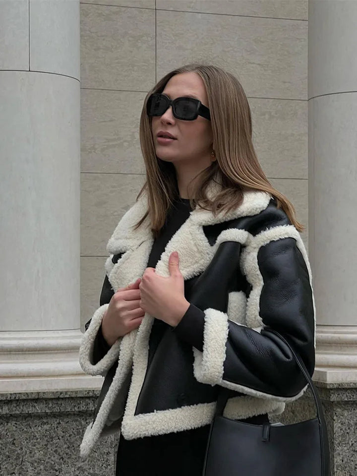 Amelie - Kurze Lammfelljacke