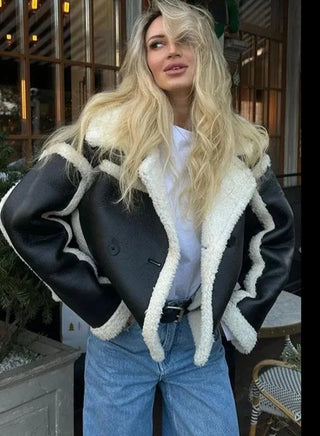 Amelie - Kurze Lammfelljacke