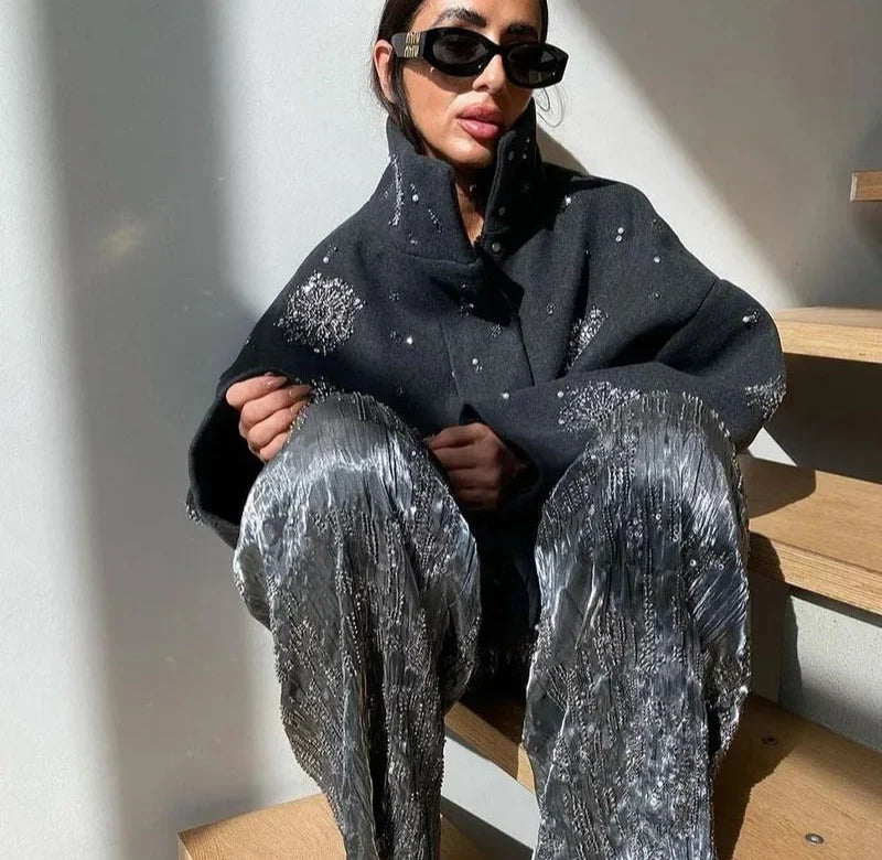 Tilda - Wollmantel mit Perlen