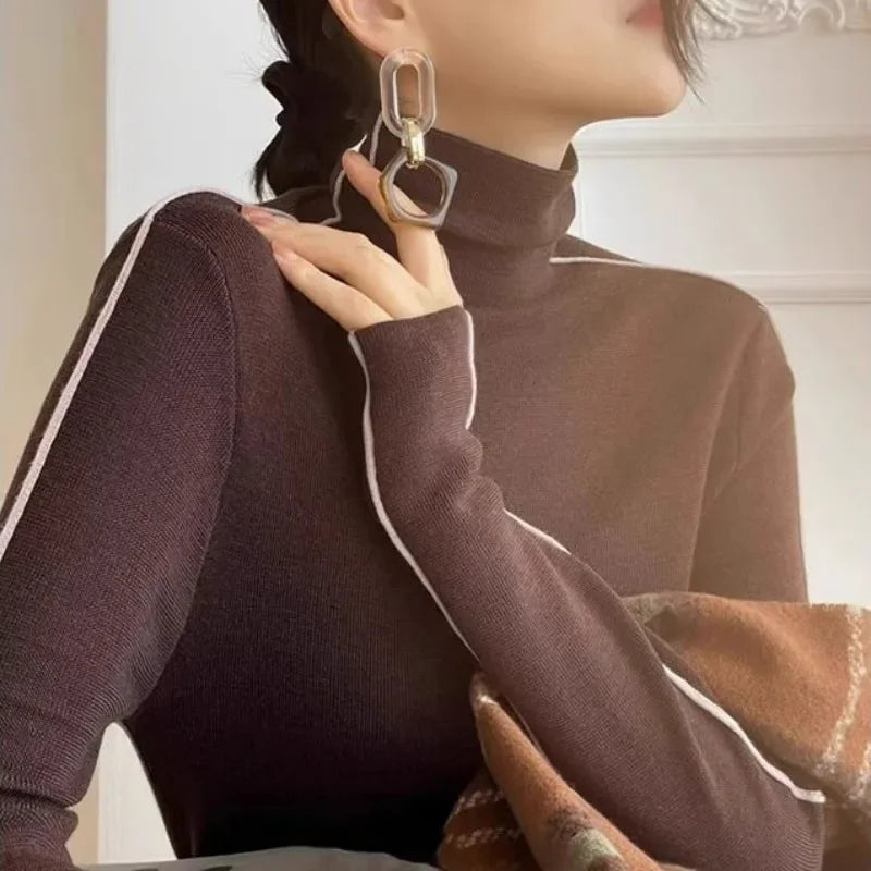 Wilhelmine - Figurbetonter Pullover