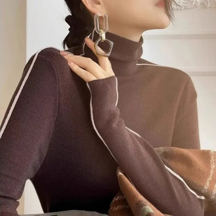 Wilhelmine - Figurbetonter Pullover