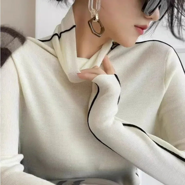 Wilhelmine - Figurbetonter Pullover