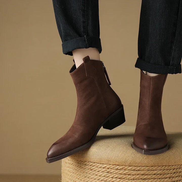 Brigitte - Velours-Stiefeletten