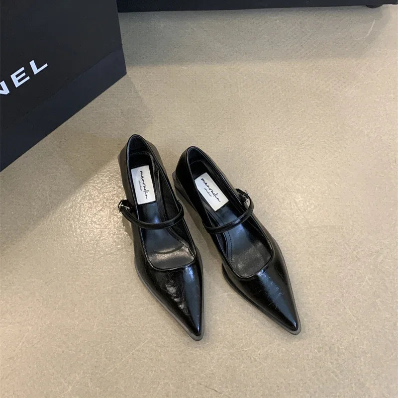 Liv - Riemchenschuhe