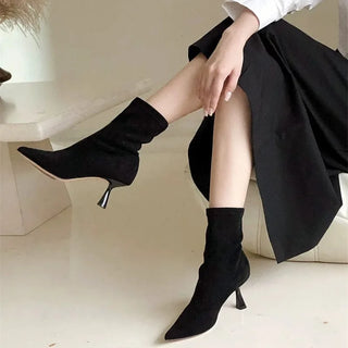 Jette - Stiefel in Wildlederoptik