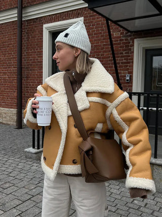 Amelie - Kurze Lammfelljacke