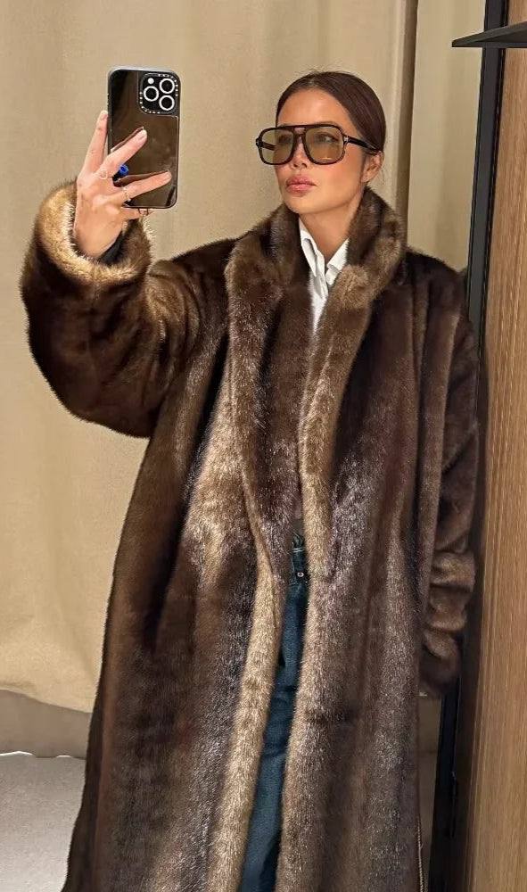 Eileen - Oversized Kunstfellmantel