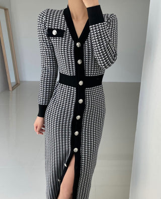 Laura - V-Ausschnitt-Kleid