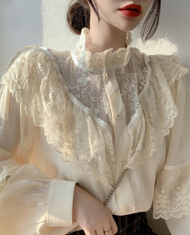 Ute - Rüschenbluse