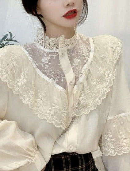 Ute - Rüschenbluse